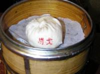 胡戈现象与网络风暴