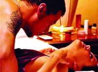 杨坤丁丁香艳肉搏床照曝光是无耻炒作