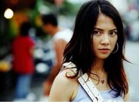 李心洁为何不敢跟出轨丈夫离婚