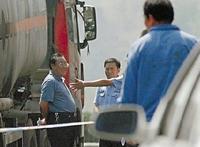 微博达人曝90多戴名表官员 杨达才成唯一落马者