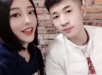 网曝仙洋睡娜美,娜美"闺房"直播惊现仙洋半张脸