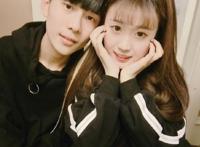 王乐乐杨清柠接吻24秒直播截图，两人18岁就有了孩子
