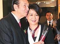 赌王四太梁安琪咋怀孕的？自然怀孕(78岁何鸿燊宝刀未老)