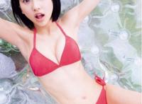 性感的汽车皇后黑田万结花，G奶泳装照写真让人喷鼻血