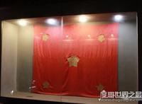 我们也有一面五星红旗是谁写的，是白公馆平二层难友集体创作的