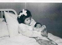 世界上最小怀孕者，琳娜·梅迪纳仅5岁半便诞下男婴（不知父亲身份）