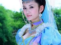 代战公主爆乳生孩子，当了薛平贵十八年的小三