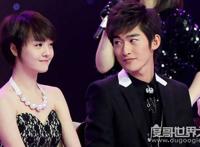 2017郑爽怀孕张翰落泪，其实是假的(网友yy出来的)