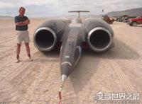 世界上最快的车，超音速推进号时速1228公里