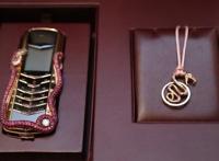 世界上最贵的手机，SIGNATURE眼镜蛇限量版手机(售价247万人民币)