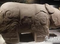 四川成都镇水神兽，被造谣神兽导致暴雨连年(造谣者被处罚)