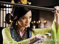 张萌整容前后照对比，张萌的经纪人爆料她整容又流产