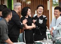 结石姐寻老公深扒华晨宇女朋友，正牌女友竟是武汉万芙伽