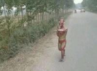 世界上有人拍到奥特曼真实图，真奥特曼的3次目击事件