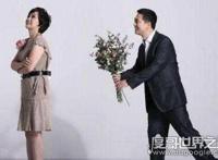 张嘉译的老婆是谁，张嘉译老婆王海燕去世是假的