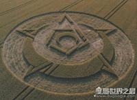 诡异的麦田怪圈之谜，传说是外星人留下的痕迹(英国出现次数最多)