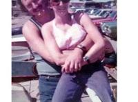 男子连续43年求婚被拒，多年坚持令人感动(终于在今年完婚)