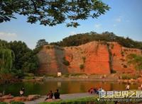 石头城是哪个城市，是南京的别称(石头城景区的介绍)