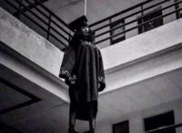 广州美院惊现上吊女尸，惊悚的行为艺术吓坏活人