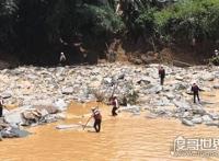 广西山洪12人遇难，国道发生塌方救援队难以实施救援