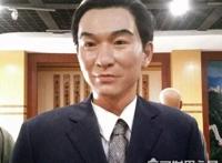 最丑蜡像馆，不看展示牌也能认出自己偶像的绝对是真爱
