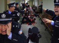 杀害六名民警的杨佳案件，背后原因究竟为何