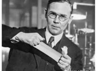 尼龙是谁发明的，是科学家卡罗瑟斯领导的科研小组研制出来的