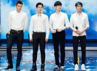 实际杨洋身高177厘米，五五分身材全靠颜值顶着