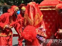 古人婚礼在什么时间举行，一般是在黄昏时迎娶新娘(婚与昏同音)