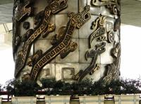 上海龙柱事件是真是假，有科学依据解释该事件的发生(假的)