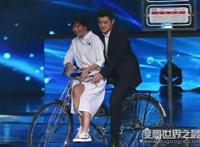 徐静蕾老公是李亚鹏,跨界歌王舞台公然献花重温将爱