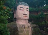 乐山大佛的传说，大佛为什么会闭眼（仿佛流泪）