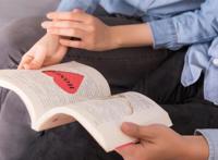 宿醉可以治愈:修复头部酸痛的12种最佳家庭疗法