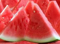 夏季怎样选择适合自己的水果