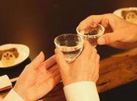 每天两杯酒对男人来说可能太多了