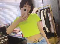 抖音白醋少女楼梯间视频事件，各种照片资源种子疯传，主角回应不是本人