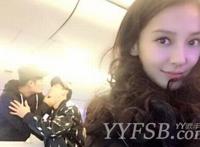 Angelababy玩自拍 背景成亮点泄露李晨霸道强吻陈赫（图）