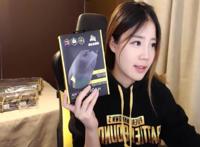 斗鱼吃鸡一哥卢本伟陷入外挂风波 那么吃鸡一姐之争花落谁家？
