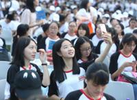 广东哪所高校女神最多 哪些学院男女比例最均衡