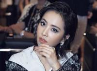 2019短发好看又美烫发图片：受欢迎的发型女图片