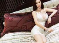 风流小姨子在我身下大声的呻吟着