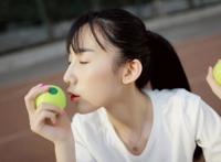 快结婚了，我的大叔告诉我他有一个私生女……