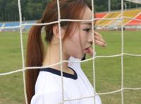 和小姨子发生关系 正好被岳母撞到