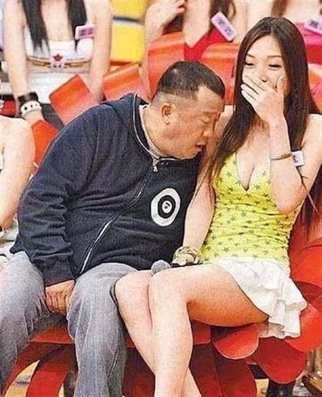 周冬雨曾志伟是真的吗