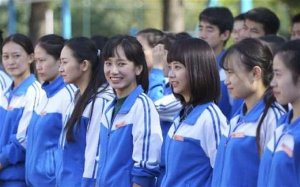 中国校服排行榜,深圳又位居榜首,原来校服也可以这么美