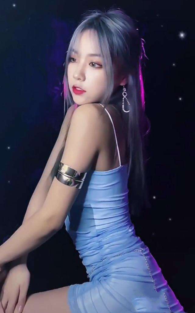 刀小刀阳台事件原视频