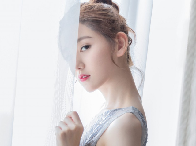 李沐宸减龄丸子头甜美可人 李沐宸个人资料