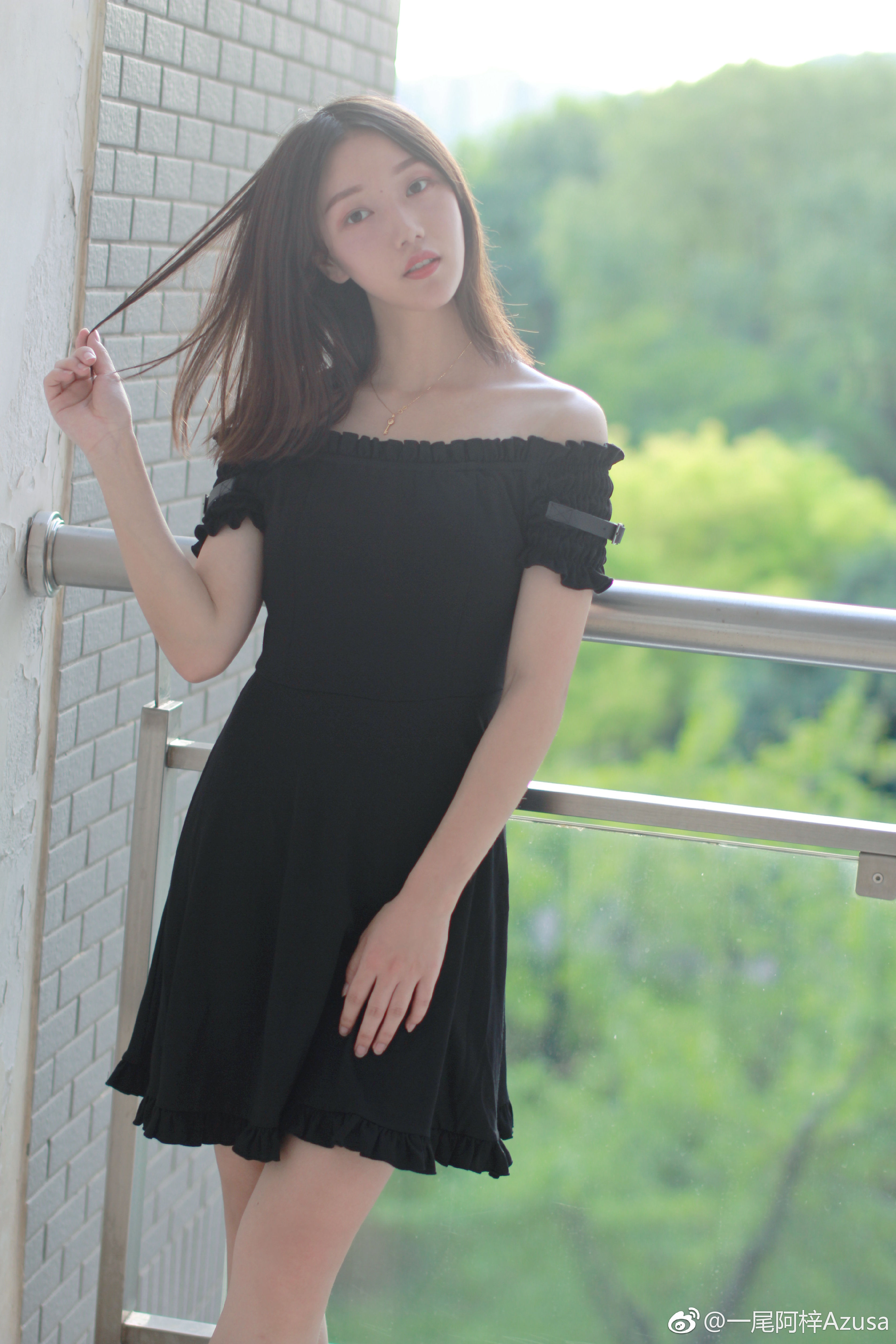 微博网红一尾阿梓AZUSA最新微博账号写真照片