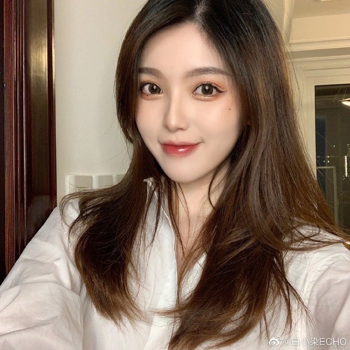 黑料不打烊最新地址@白小染ECHO 最新写真集