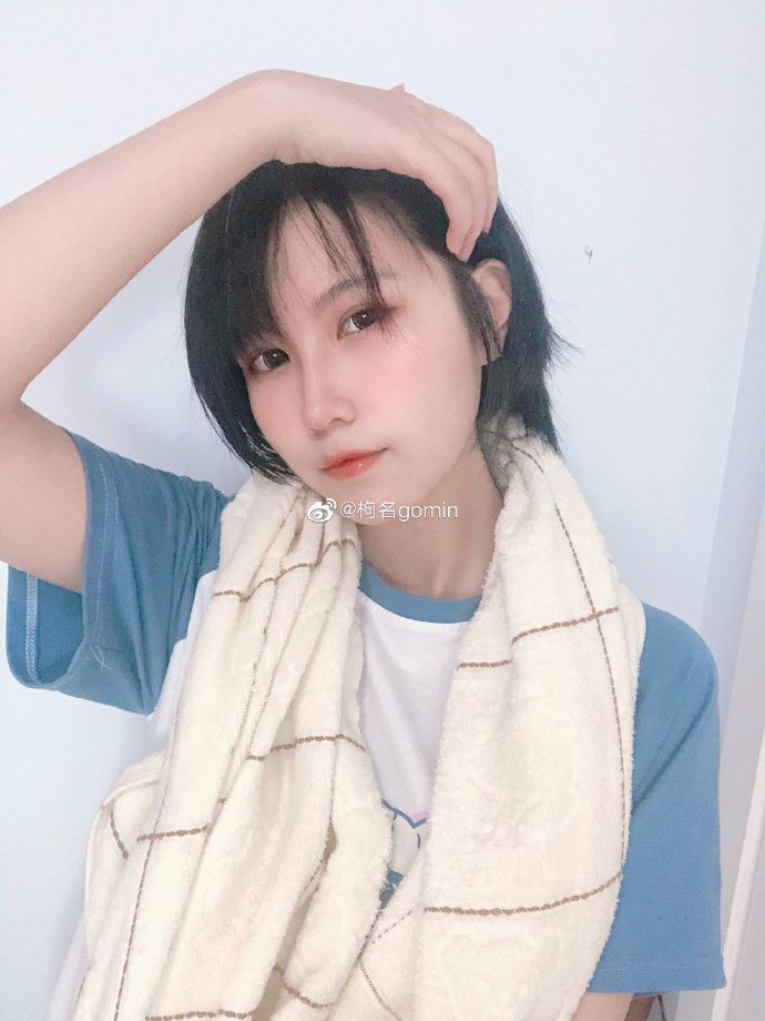 黑料不打烊Coser枸名 PR社逐月su最新写真套图